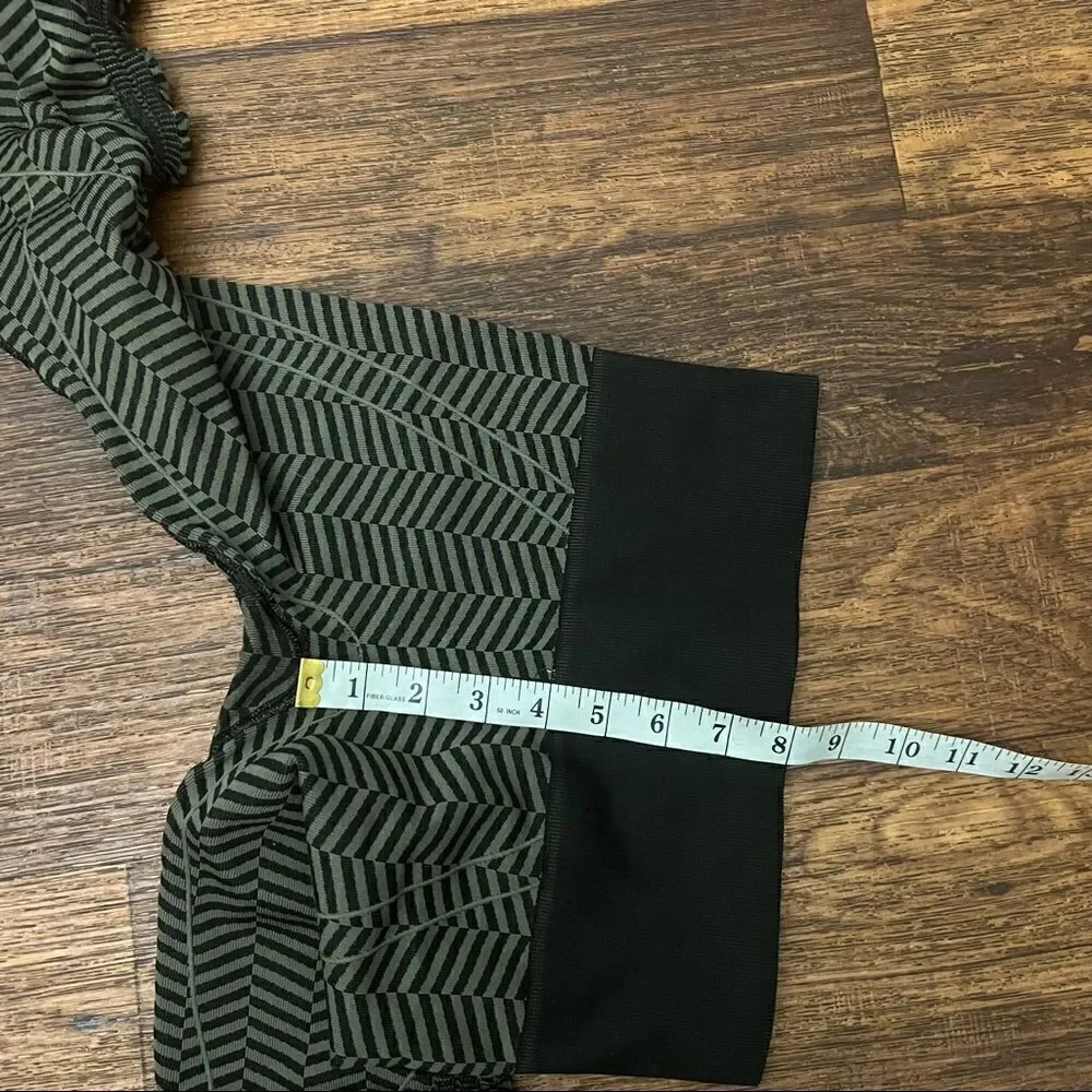 Lululemon in the flow crop ll heathered fatigue green